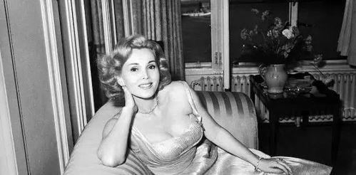 广东母女吃瓜,一场甜蜜的夏日食瓜记