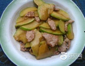 白酸瓜怎么炒着吃,家常美味轻松学