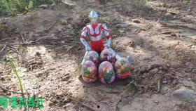 奥特曼吃大瓜视频,吃瓜视频引发网友热议