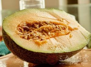 孕期可以吃哈密瓜吗,哈密瓜的适宜食用时间与营养益处