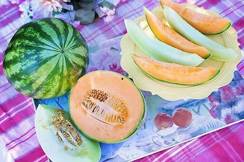 梦见自己分瓜吃瓜啥意思,瓜分喜悦，共享生活的美好寓意